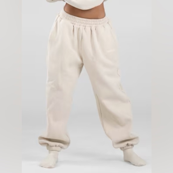 Comfrt Pants - Comfrt Signature Sweatpants in Bone - Size Small - New in Bag